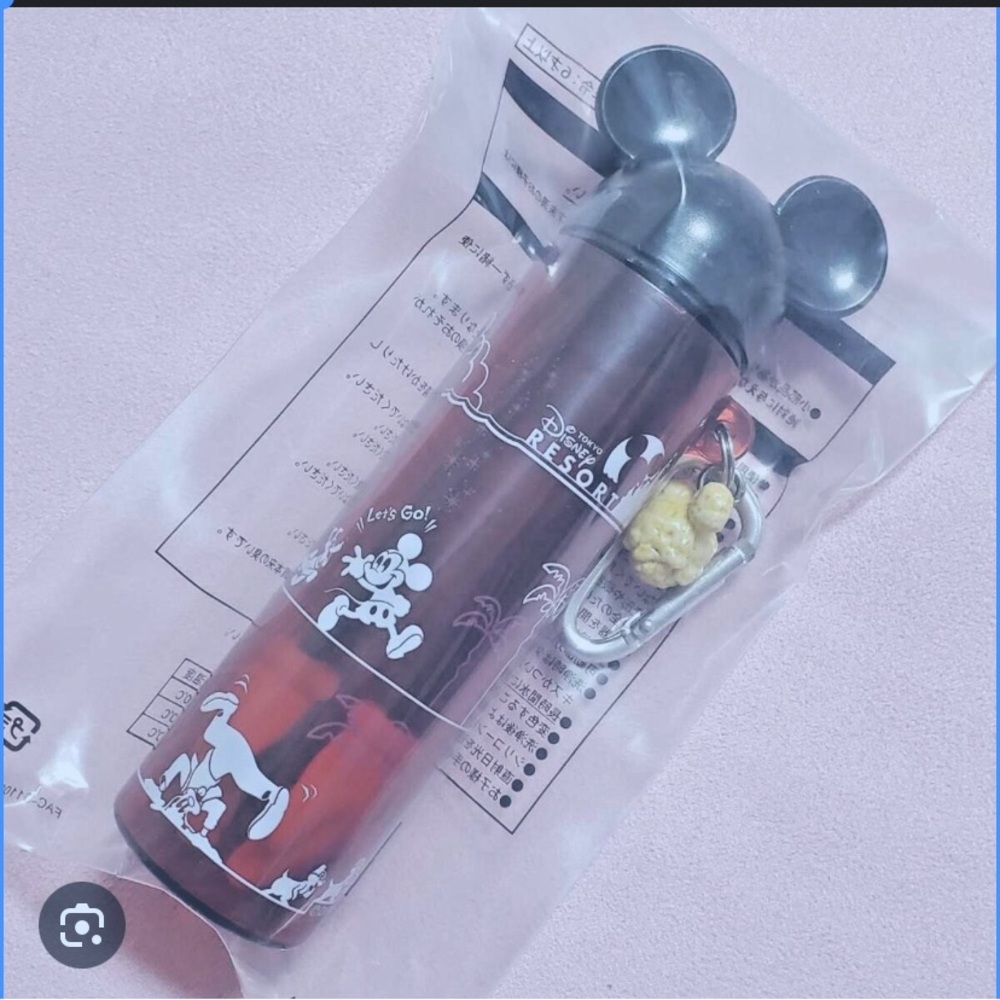 Disney Tokyo popcorn tongs new in the packaging. Bought when I was in Japan